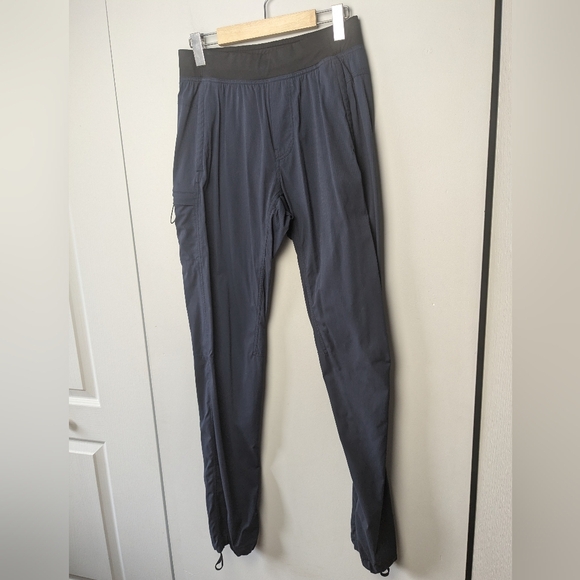 lululemon athletica Other - LULULEMON Dance Studio Men Sweatpants Size Small Navy Blue And Black